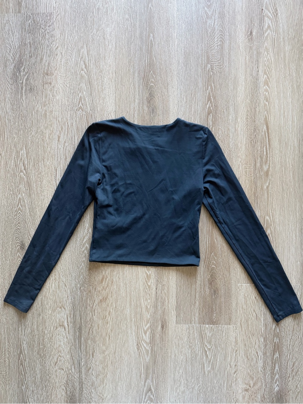 Aritzia Babaton Contour Black Long-Sleeve Crewneck Top - Picture 4 of 4